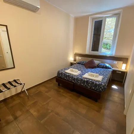 Good Night Moon Guest house La Spezia